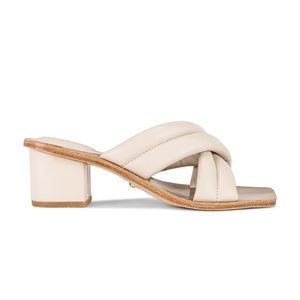 Hazel Heel in Cream
